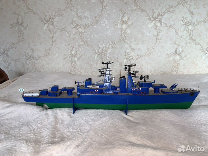 Модель Корабля Ракетный Крейсер на радиоуправлении