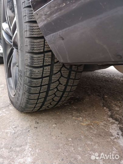 Tigar Winter 1 245/45 R18