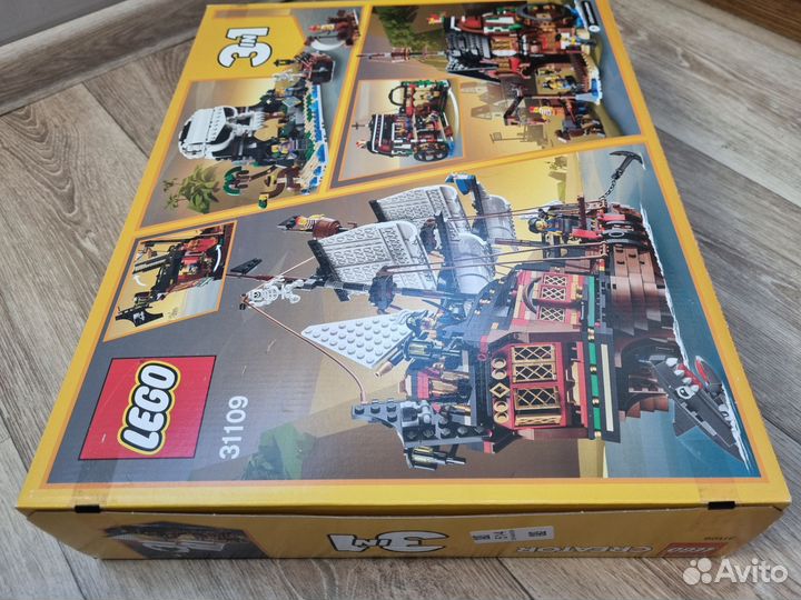 Lego Creator 31109 Пиратский корабль 3 в 1