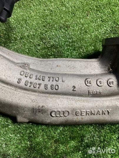 Воздуховод Audi A4 B6 AKE 2002