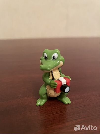 Игрушки киндер сюрприз