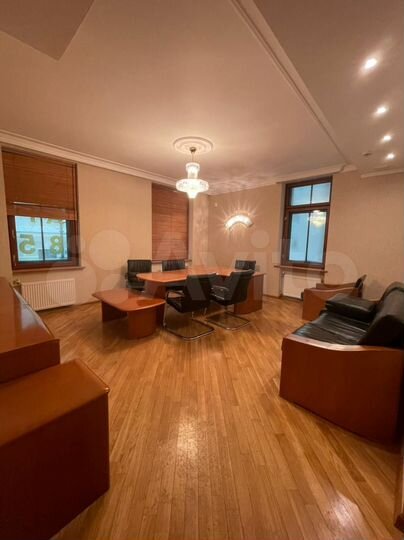 Аренда особняка 1467 м2