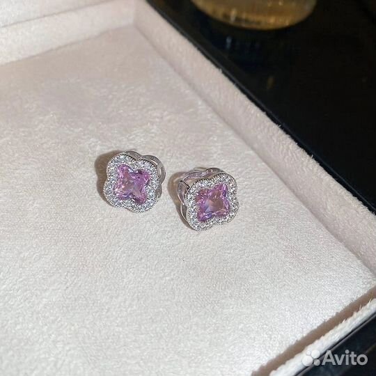 Серьги Van cleef гвоздики