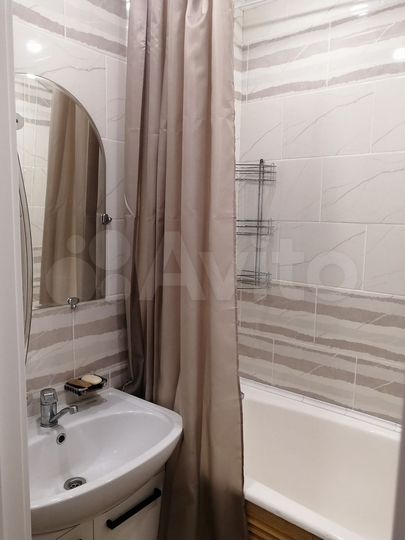 2-к. квартира, 55 м², 9/9 эт.