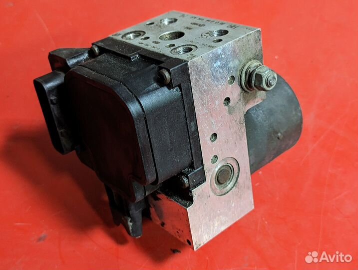 Блок ABS Audi VW 8E0614111AS