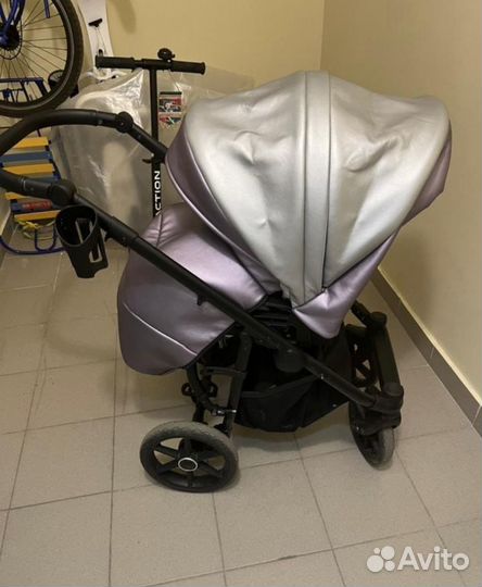 Коляска прогулочная