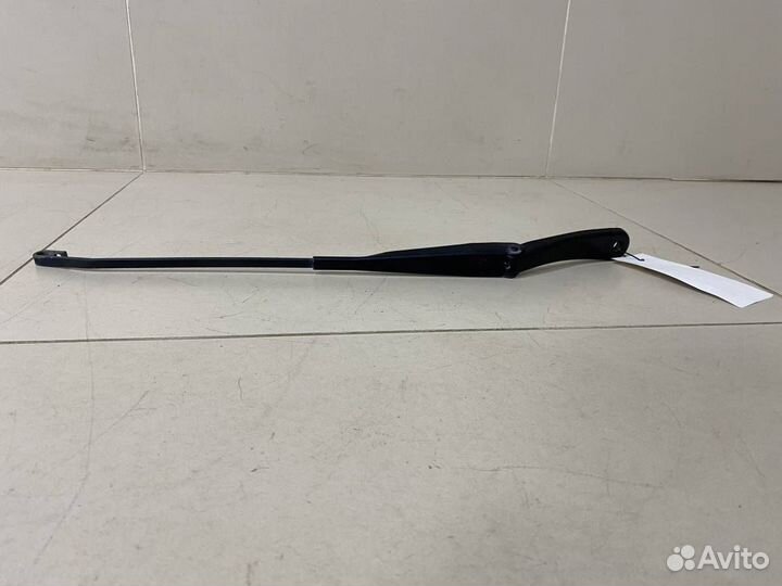 Поводок стеклоочистителя передний левый Renault Sa