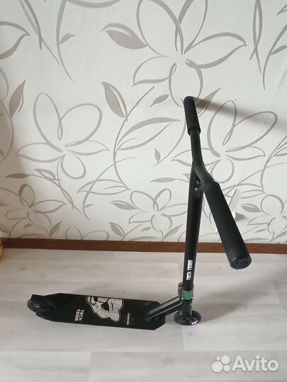 Трюковой самокат tech team