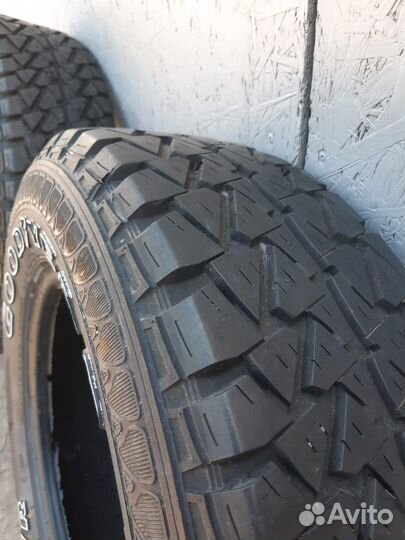Goodyear Wrangler AT/R 215/70 R16