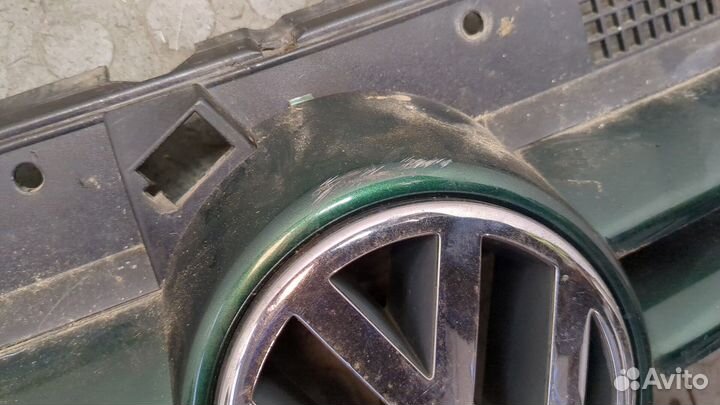 Решетка радиатора Volkswagen Golf 4, 1999