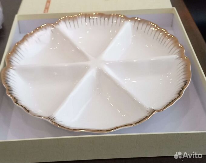 Менажница фарфоровая