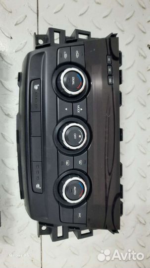 Блок управления климатом Мазда 6 gj