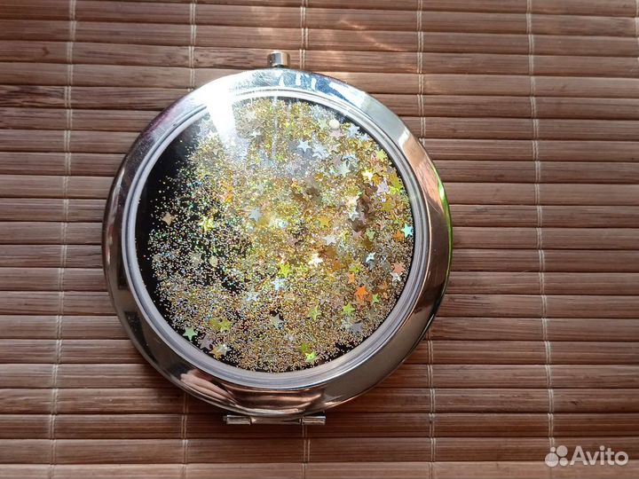 Зеркало карманное