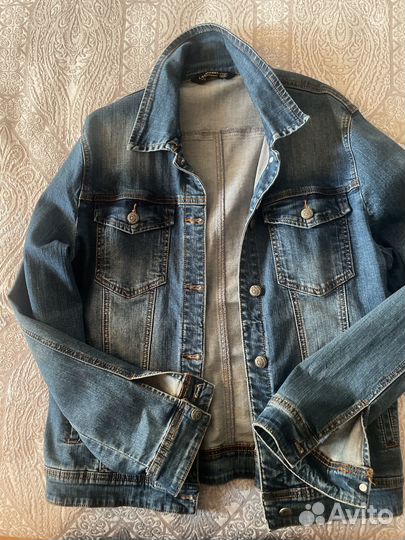 Джинсовая куртка