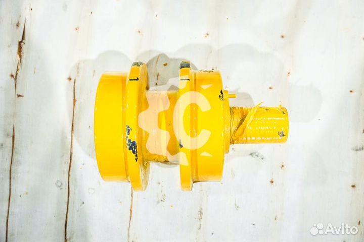 Каток поддерживающий D65EX-16 GE