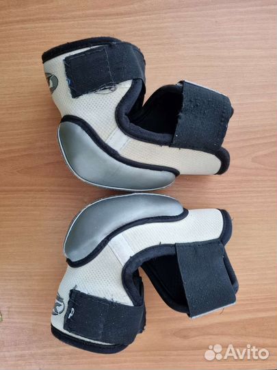 Налокотники хоккейные sher-wood jr l