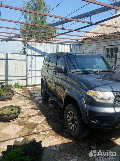 УАЗ Patriot 2.7 МТ, 2017, 128 000 км