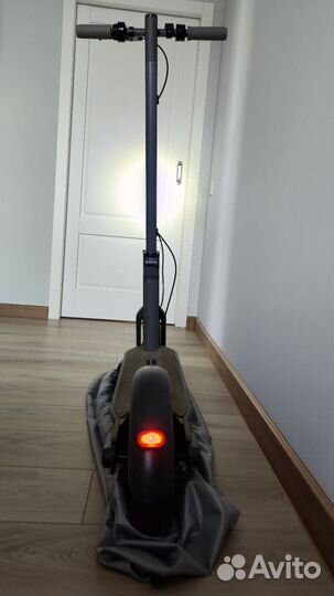 Электросамокат Hiper Triumph m100