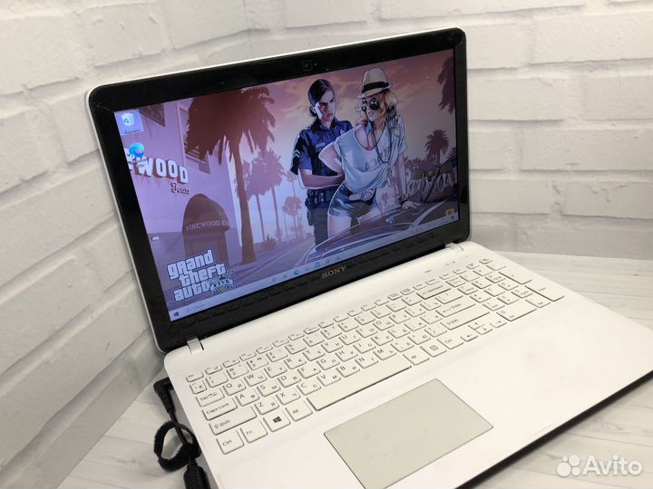 Игровой ноутбук Sony 2 видеокарты/6gb озу
