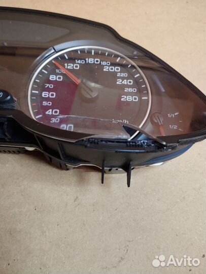 Панель приборов Audi Q5 8R