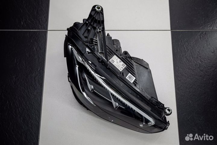 Фара передняя правая mercedes