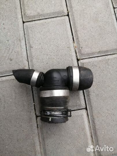 Тройник Патрубок Опель Астра H 1.6 Z16XER