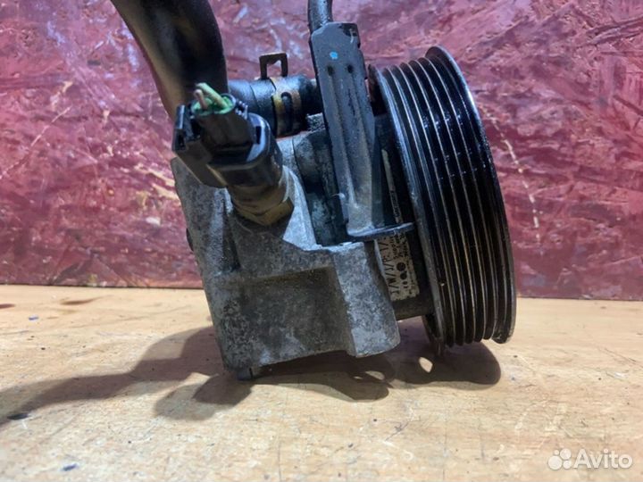 Насос гидроусилителя руля Ford Focus hxdb
