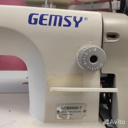 Швейная машина Gemsy