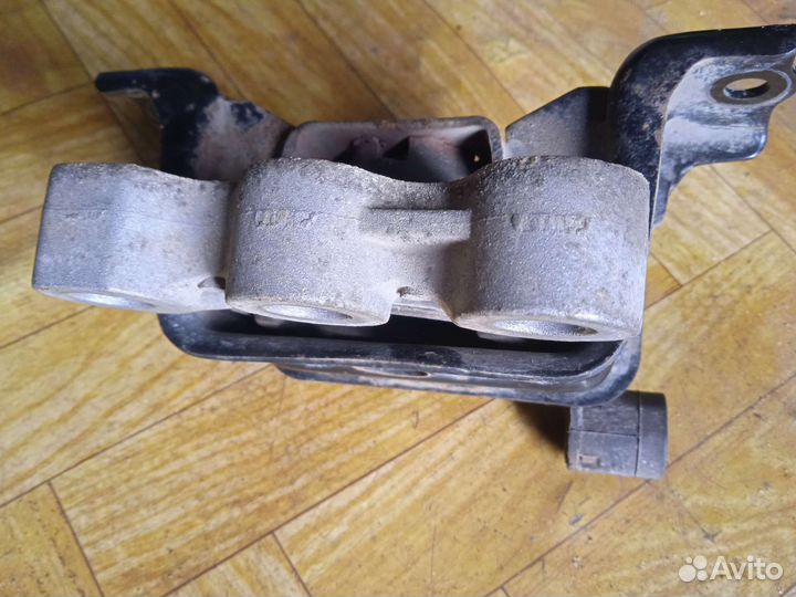 Опора двигателя шевроле кобальт