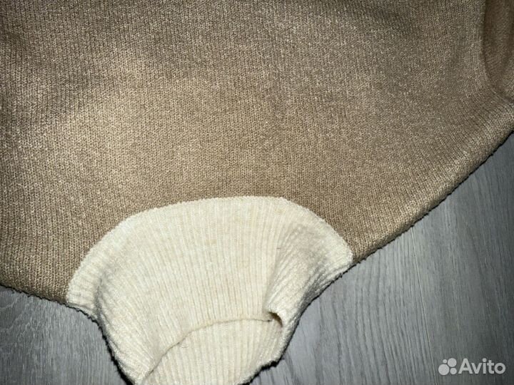 Свитер женский