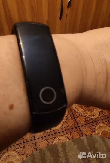 Фитнес браслет Honor Band 4