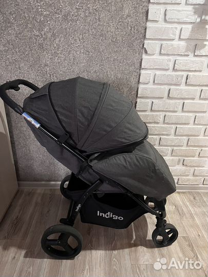 Коляска прогулочная