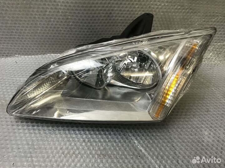 Фара левая Ford Focus 2 05-08