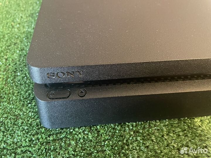 Sony PS4 slim 1tb +игры