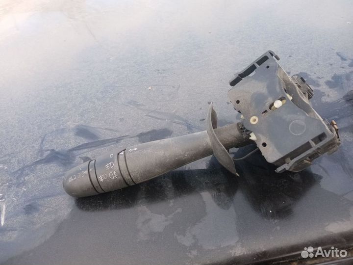 Переключатель поворотов (Света) Renault Laguna 2