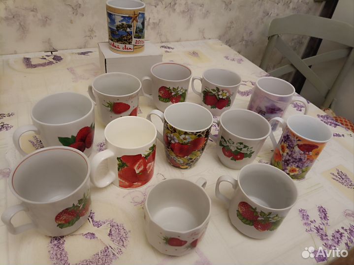 Кружки с клубничками