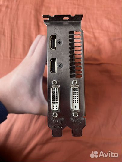 Видеокарта 750 2гб