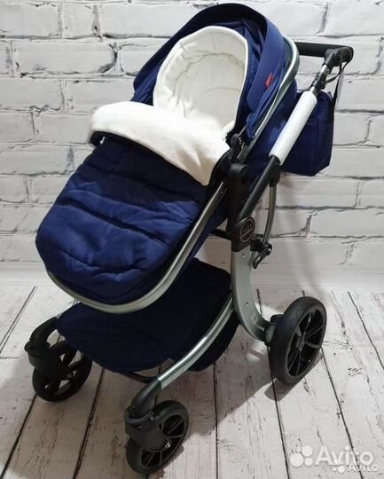 Коляска новая