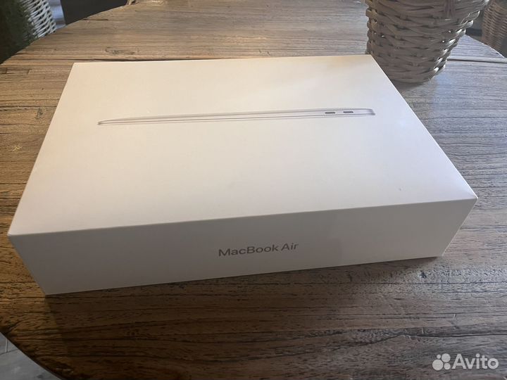 Macbook air 13 м1 chip 256гб
