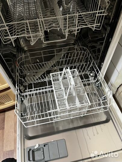Посудомоечная машина electrolux