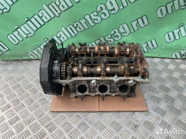 Гбц правый Audi A6 С5 AGA 2.4 2000