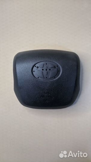 Заглушка руля Toyota Hilux (c 2015)