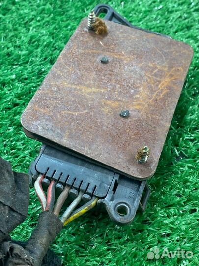 Соединительная колодка Mercedes-Benz 190 W201