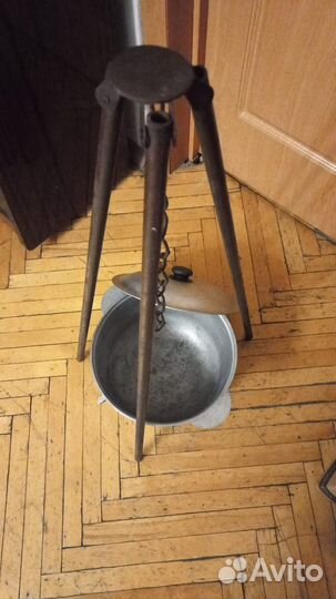 Котелок туристический на 8 литров с треногой