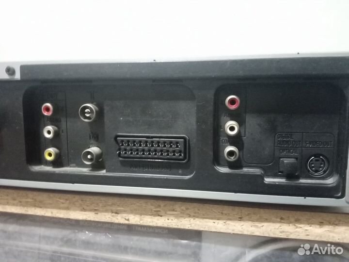 DVD/CD/VHS проигрыватель Samsung SV-DVD645