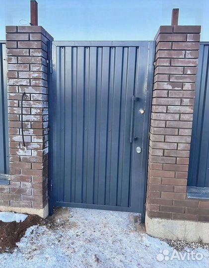 Откатные и распашные ворота с забором под ключ