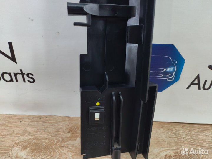 Крепление радиатора левое Bmw 3 F30 N20B20 2012