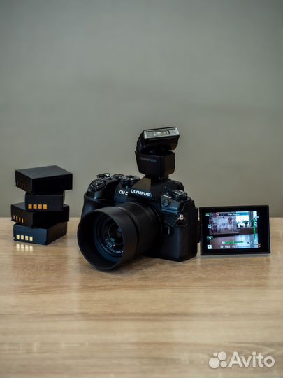 Olympus OM-D E-M1 Mark II