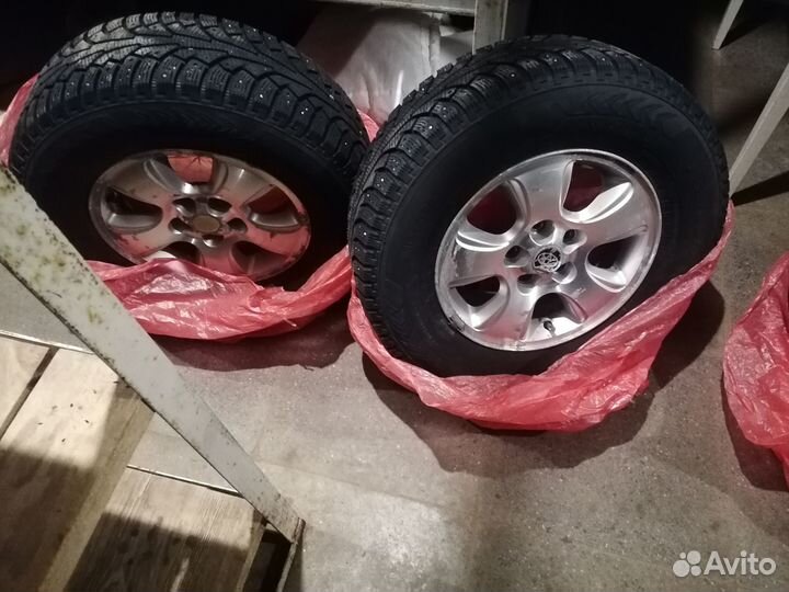 Nokian Tyres Nordman 5 SUV 235/70 R16 106