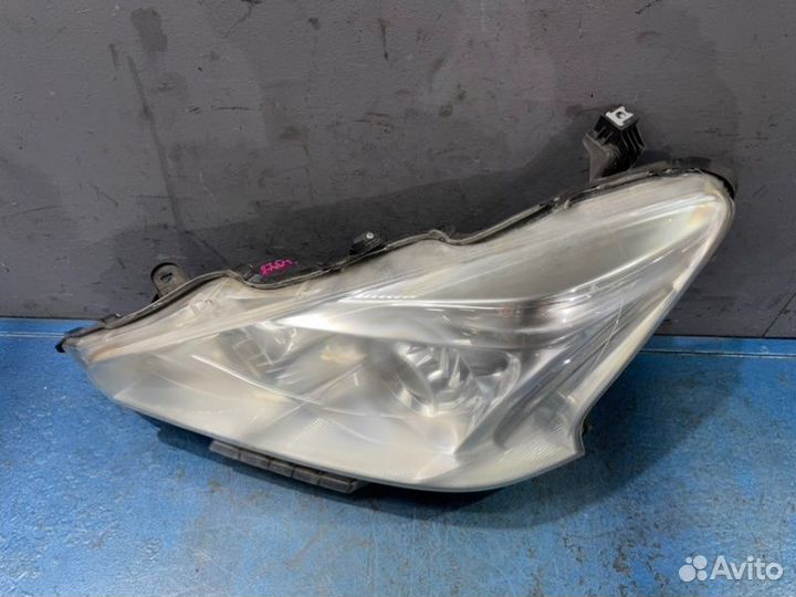 Фара ксенон левая Nissan Teana L33